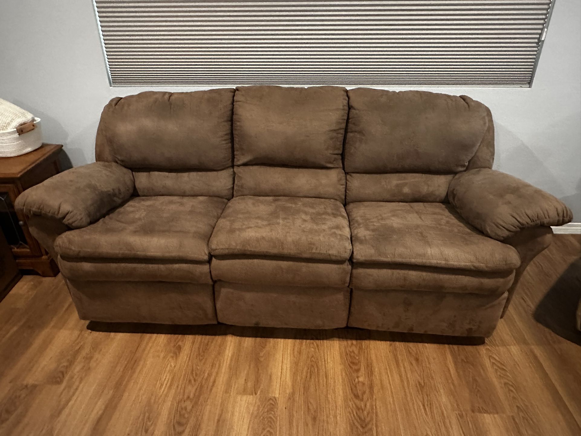 Manual Recliners Sofa & Loveseat