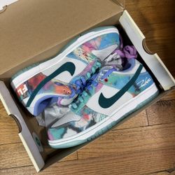 Nike SB Dunk Low Futura Size 9