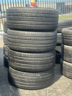 SET OF TIRE 275 45 20 85% LIFE PIRELLI 