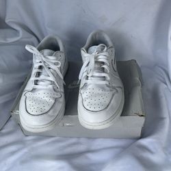 Nike Air Jordan, One Retro Sneaker men size  12