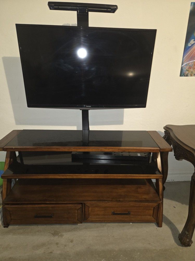 TV Stand With 42 Inch TV,