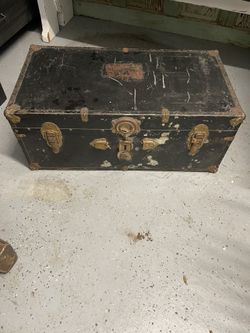 Black Circus Trunk Vintage Circus Helium Cover