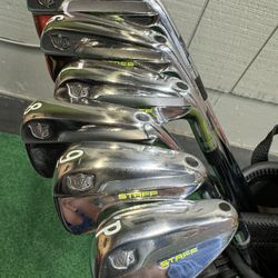 2022 Wilson Staff MB (blades) 5-PW RH W/dynamic Gold 105 S300 Steel Shafts