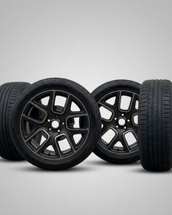 2019 Ram 1500 Laramie Factory Wheels & Tires – Set of 4 (One Rim Bent)