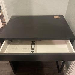 IKEA Micke Desk 