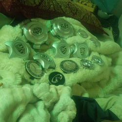 Center Caps Dodge Toyota Porsche Infinity Benz