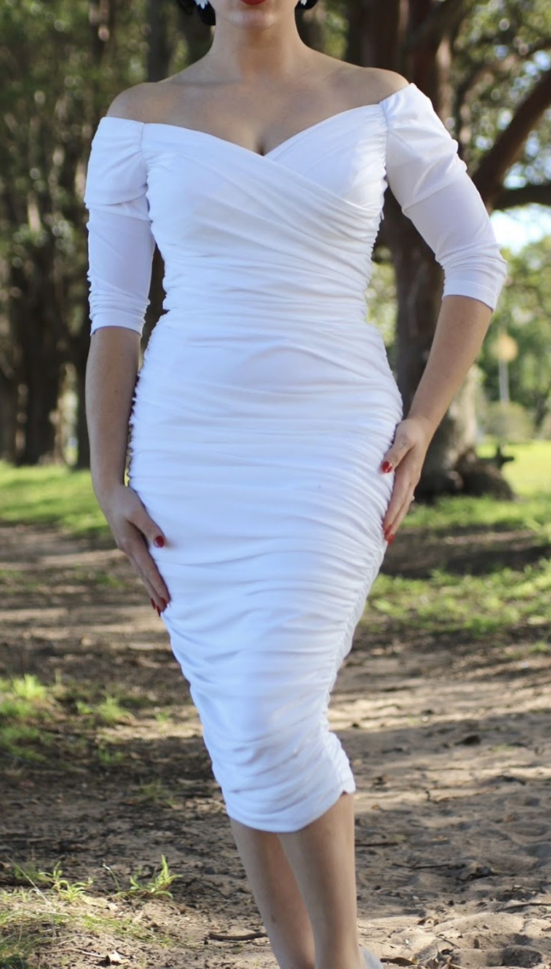 Pinup girl clothing Pinup Couture Laura Byrnes California Monica Wiggle Dress in White XL