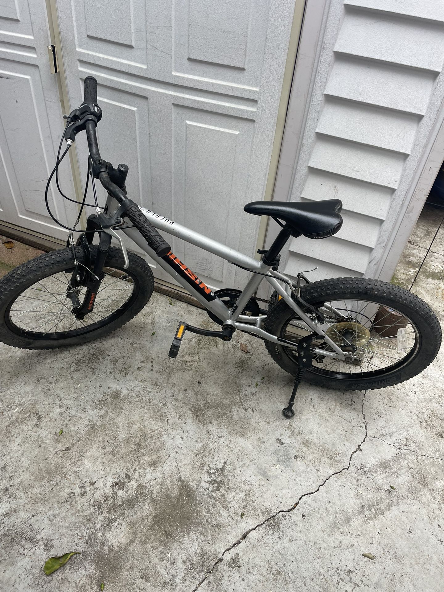 Pueblo 20’ Mountain Bike (kids) 