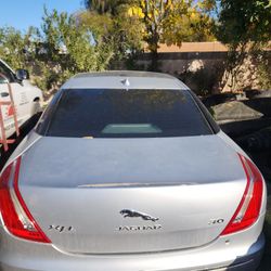 2013 Jaguar XJ-Series