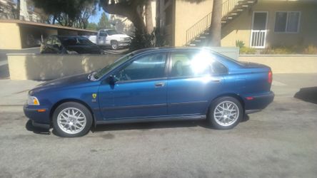 Volvo 80.00 miles good car for sale