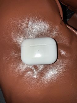 Apple AirPods Pro 2nd Generation with MagSafe Wireless Charging Case - White
