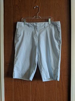 Size 8 Chino Shorts By New York& Co