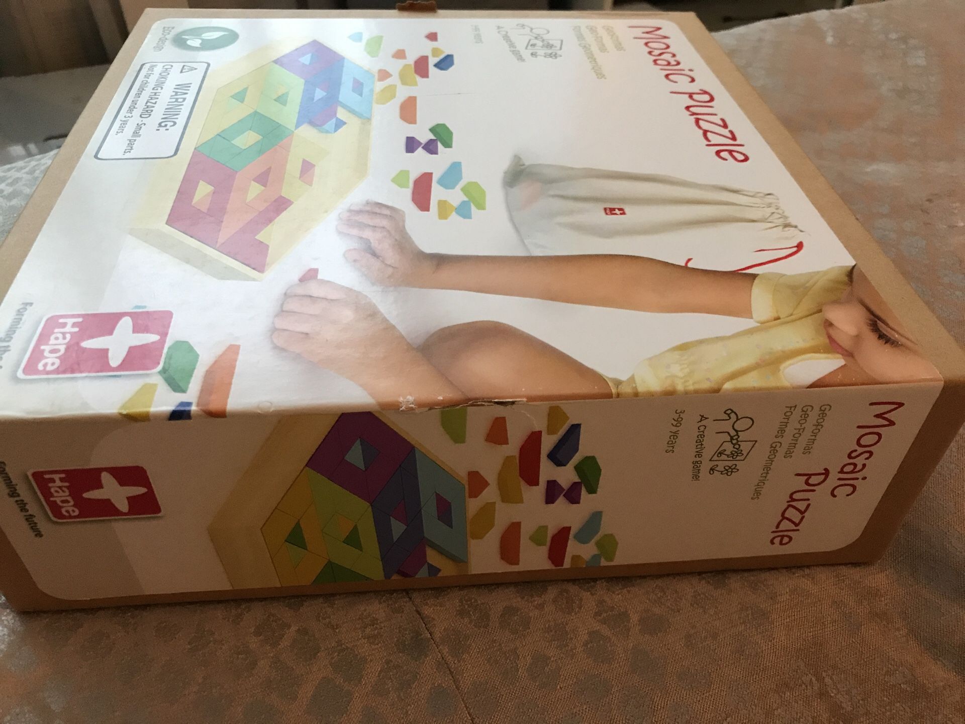 Hape Mosaic Puzzle in Bamboo. Hape puzzle Geo Formas Eco Design
