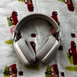 Logitech Headphones Zone Vibe 100 BRAND NEW