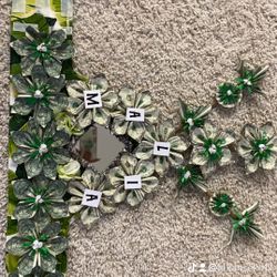Money Crowns & Ulas/ Leis