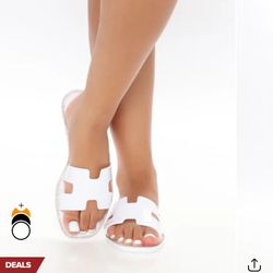  Fashion Nova : All White Sandals W/ Rhinestones NEW