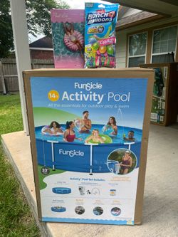 Funsicle 14 Ft Activity Pool w Pool float