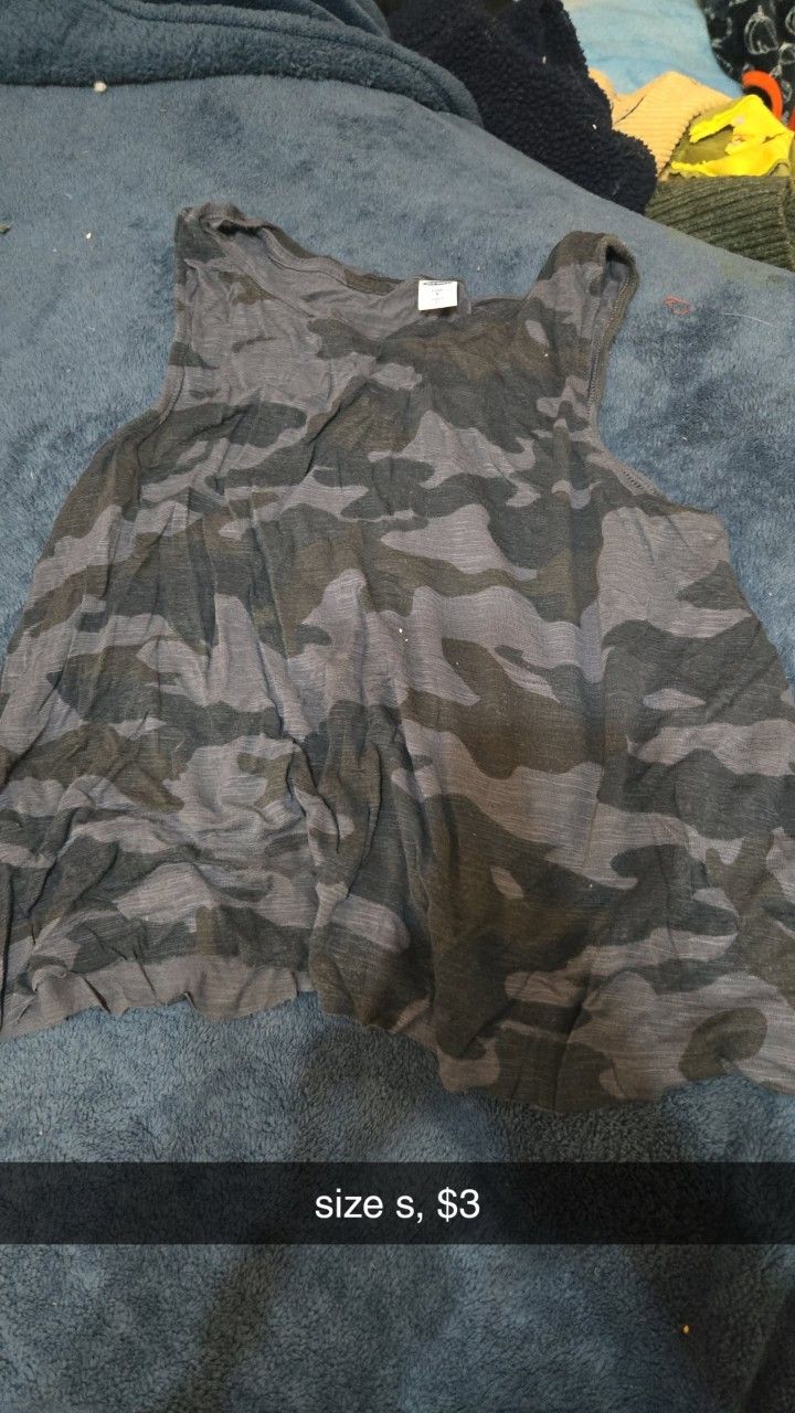 navy camo tank top