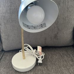 Desk Lamp (Eastside Pick Up)