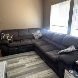 FREEEE COUCHES