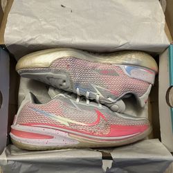 Nike Gt Cut 1 Think Pink Size 9