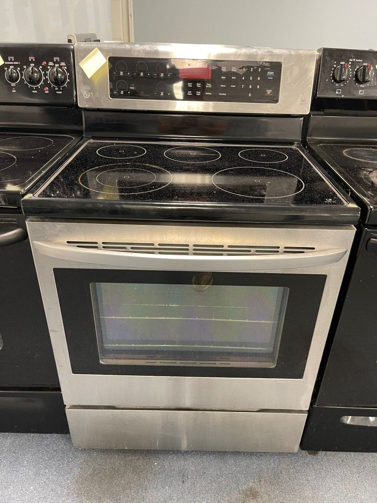 LG Stove Electric for Sale in Kissimmee, FL - OfferUp