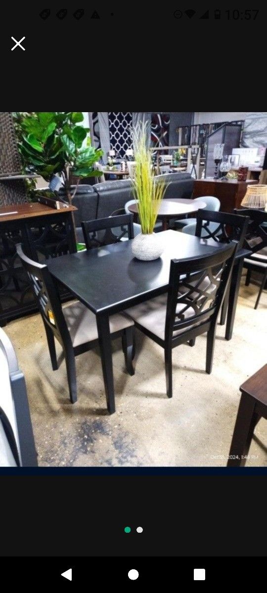 Small 5 PC Dining Set With 4 Black Chairs Fabric Seats (New)