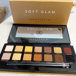 Anastasia Soft Glam