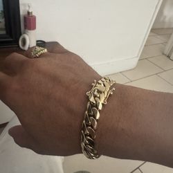 10k gold bracelet