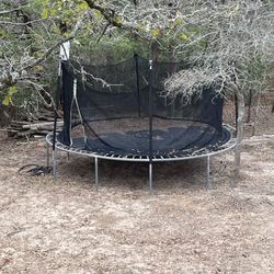 Trampoline 