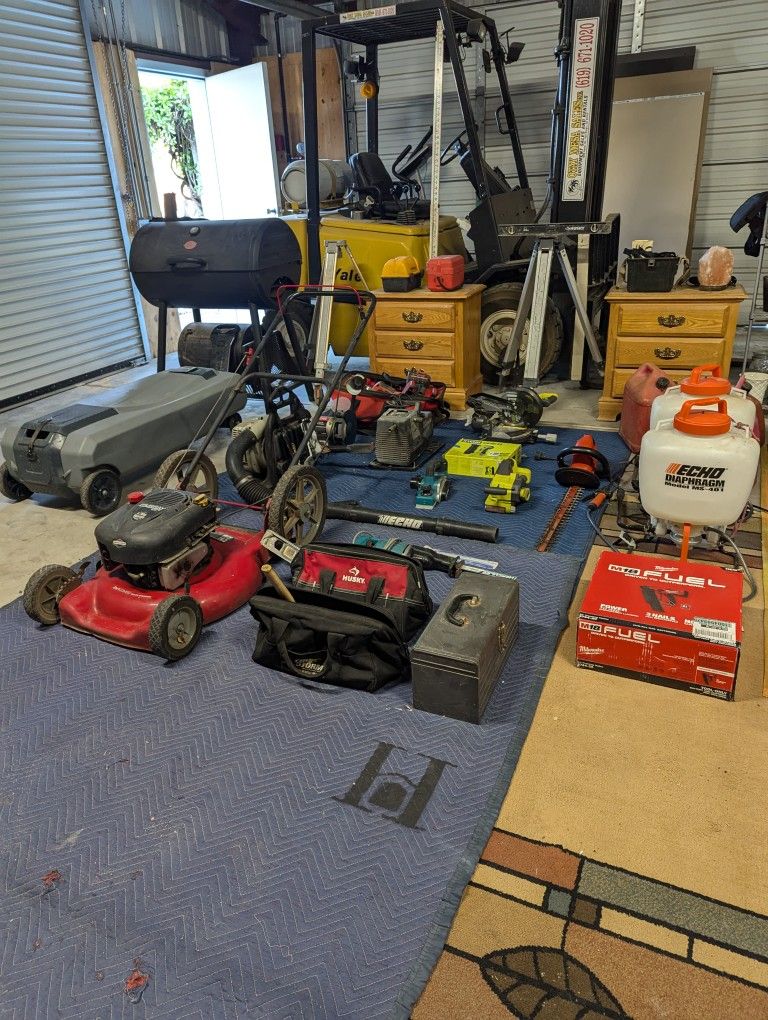 Garage Yard Sale