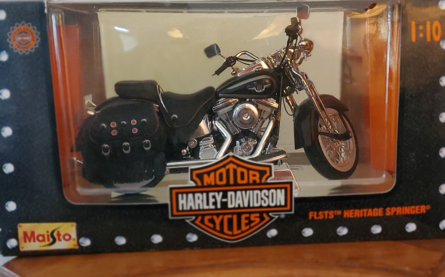 Maisto collectors edition 1997 Springer 1:10 rare unique black motorcycle