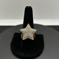 10KTT .55CTW Men’s Star Ring