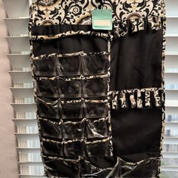 Double Sided Rotating Necklace Hanging Wall Organizer Earring Dustproof Holder. Pick up In Van Nuys