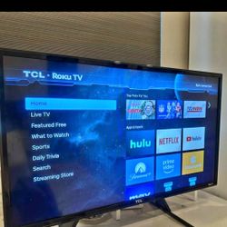 Roku Smart Tv 32’ With Remote