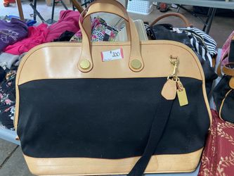 Dooney & Bourke Weekender 