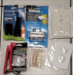 Orbit Walkway Tunnel Kit, IDEAL 3-Way Splitter, Cable Clamps, Light & Outlet Covers