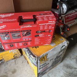 Milwaukee Tool Set