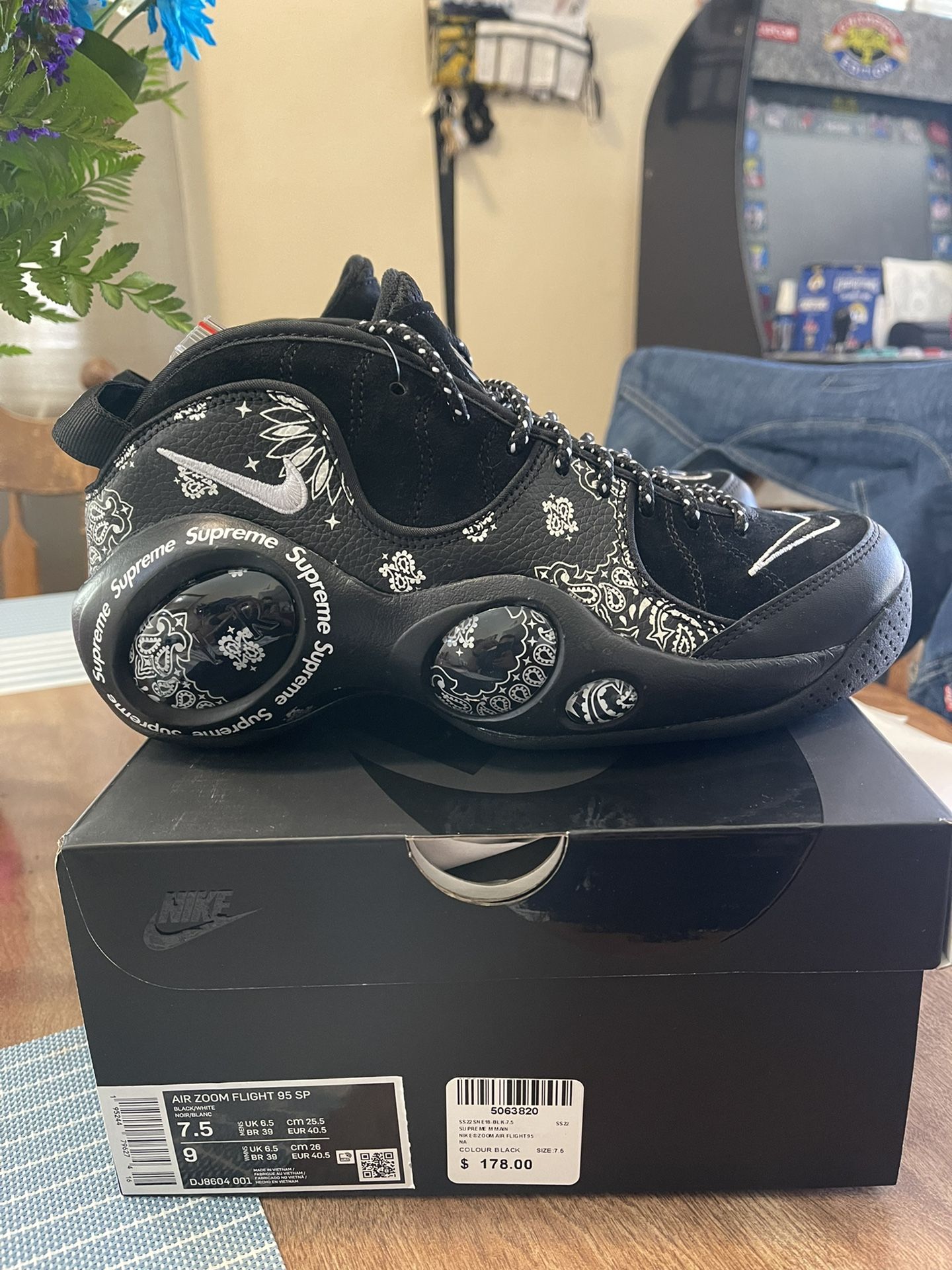 Nike Air Zoom Flight 95 SP Supreme Black Size 7.5M/9W for Sale in