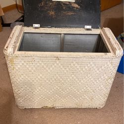 Old Hamper 1960’s