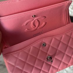 Metallic Caviar Quilted Medium Double Flap Pink