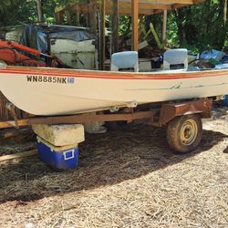 14 ' Fiberglass Fishing Boat