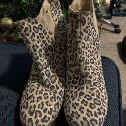 Gently Worn Tom’s Leopard Wedges