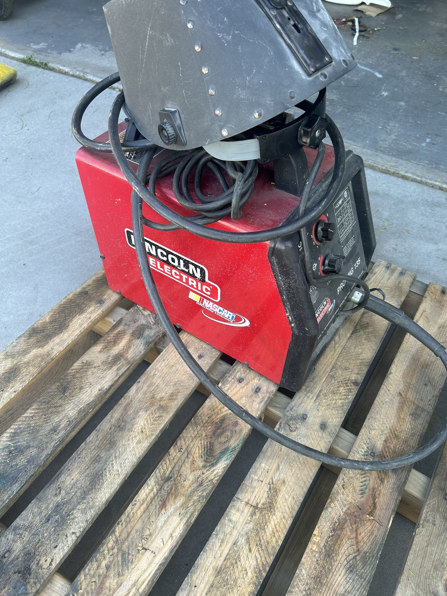 LINCOLN ELECTRIC/ GAS  Welder