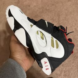 Diamond turf 2 Size 10.5