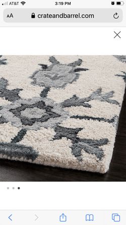 Crate and Barrel 5x7 rug