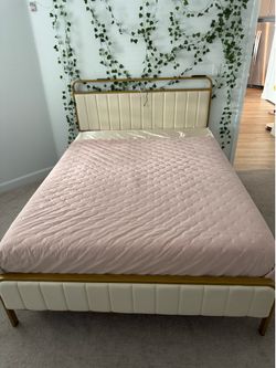 Queen Sized Gold Metal Bedframe
