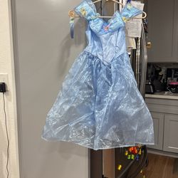 Costume