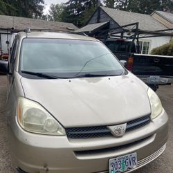 2005 Toyota Sienna