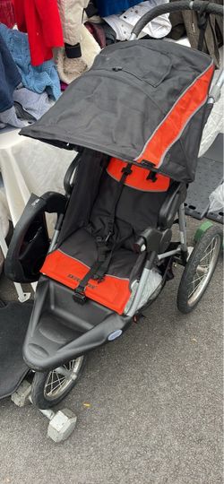Expedition Jogging Stroller Black and Orange